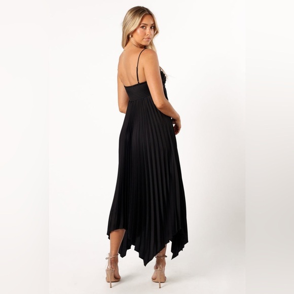 Petal & Pup Vikki Black Midi dress size S B1890 - Picture 3 of 7